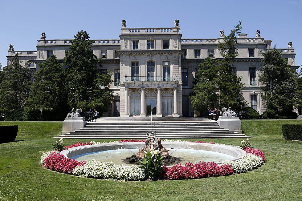 Check Out the Biggest Mansions in America